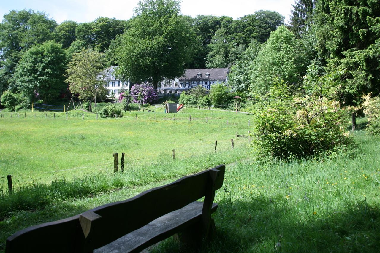 Seminar- & Tagungshotel Grosse Ledder Wermelskirchen Kültér fotó